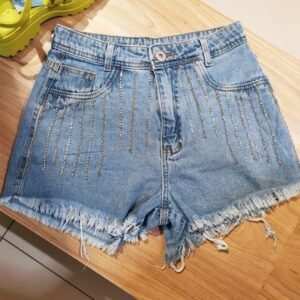 Short Jeans com Correntes